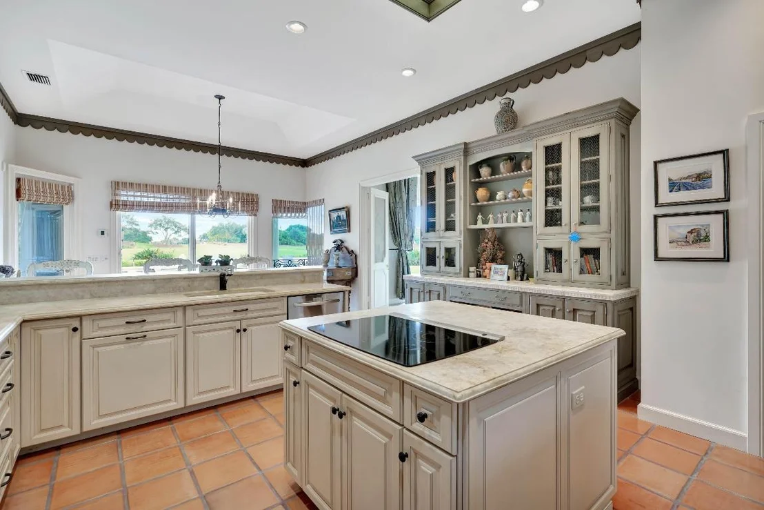 Photo of 266 Locha Drive