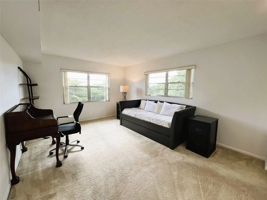 Photo of Unit A4 at 1903 Bermuda Circle