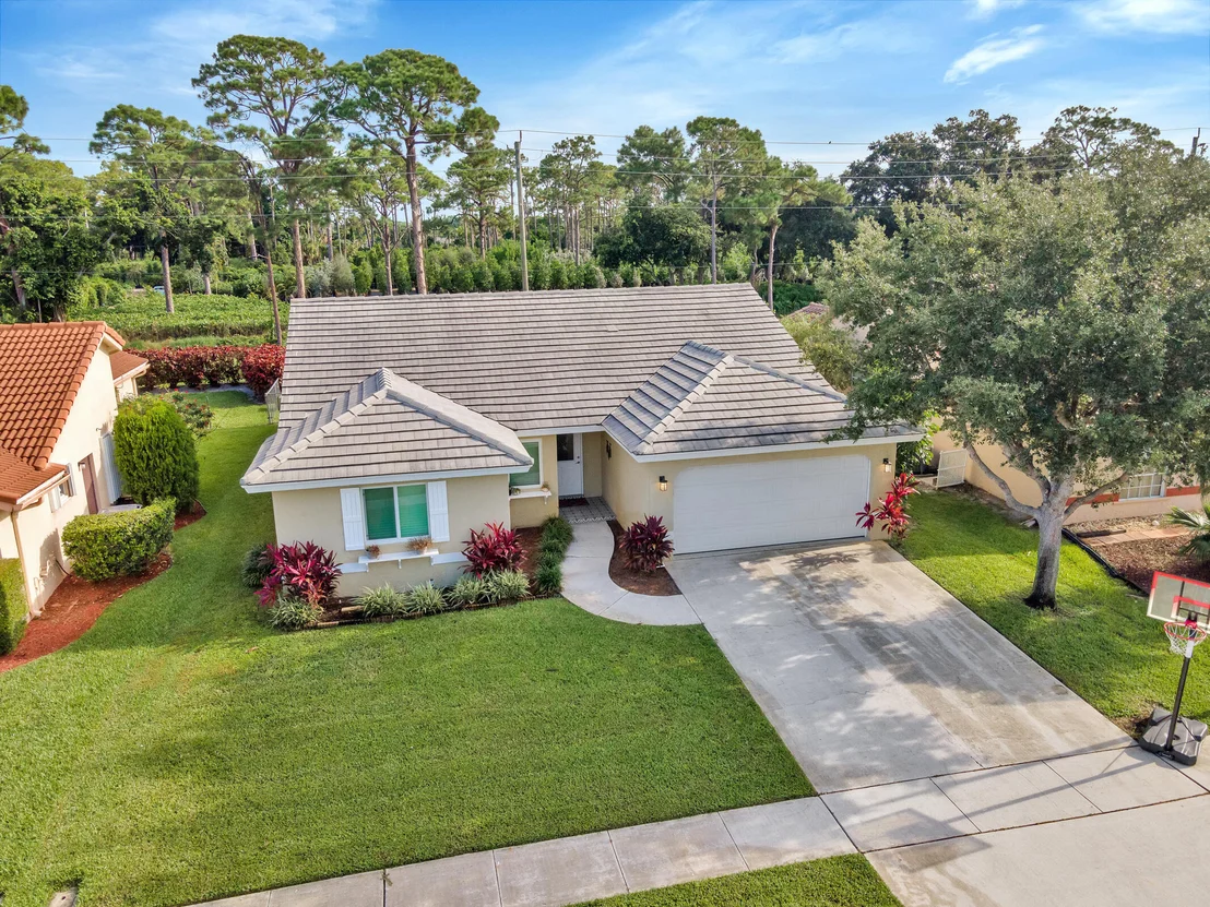 Photo of 5161 Rosen Boulevard