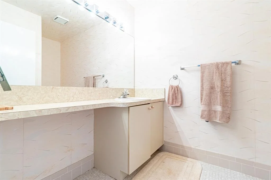 Photo of Unit B at 14061 Nesting Way