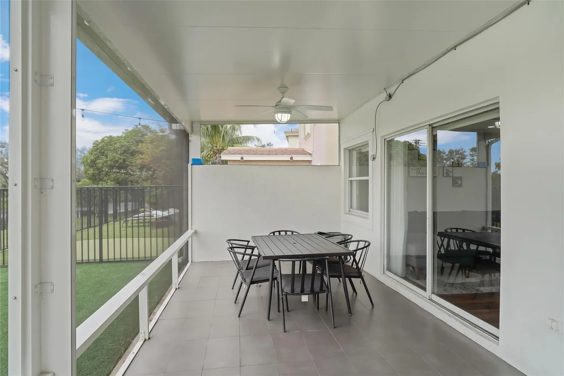 Photo of 6146 Spring Isles Boulevard