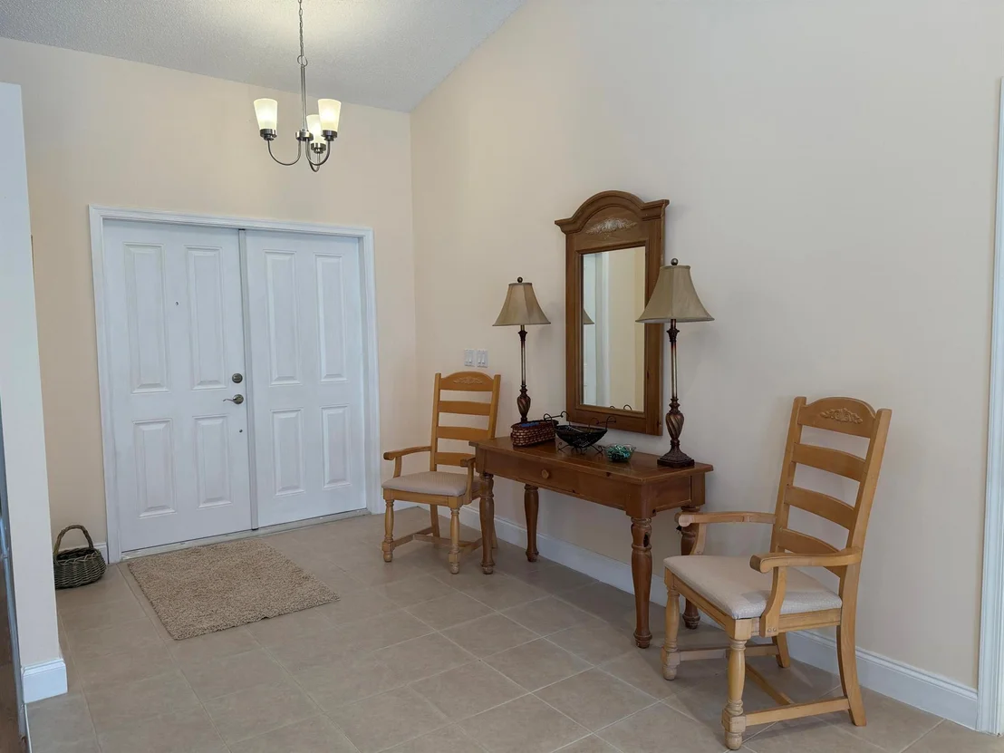 Photo of 330 Oregon Lane