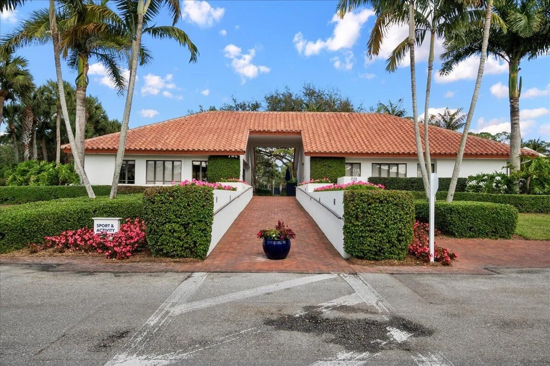 Photo of 1338 Breakers West Boulevard