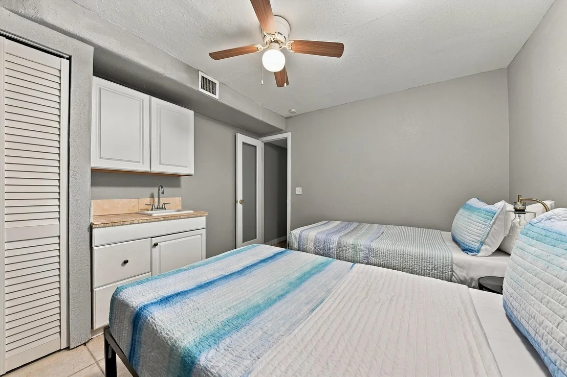 Photo of 5660 Lee Drive