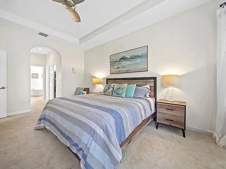 Photo of 6935 SE Twin Oaks Circle