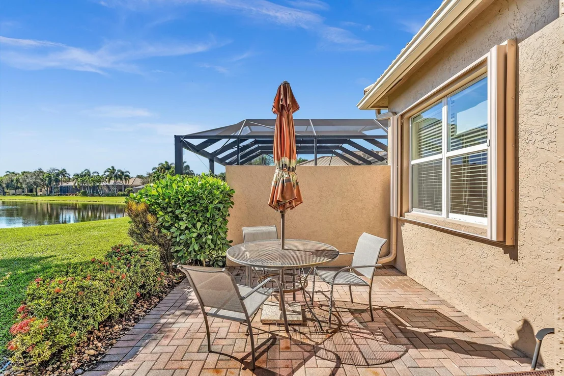 Photo of 9062 Meridian View Isle