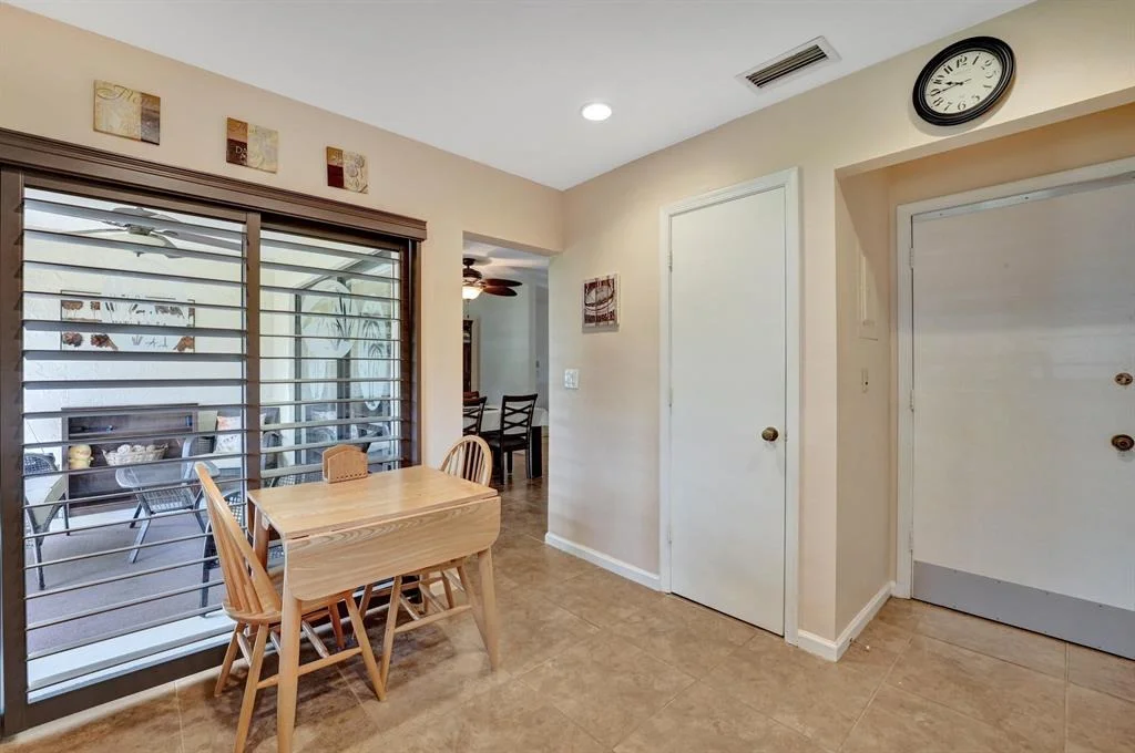 Photo of Unit B at 4761 Greentree Crescent