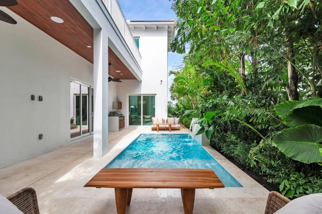 Photo of 369 Avila Road