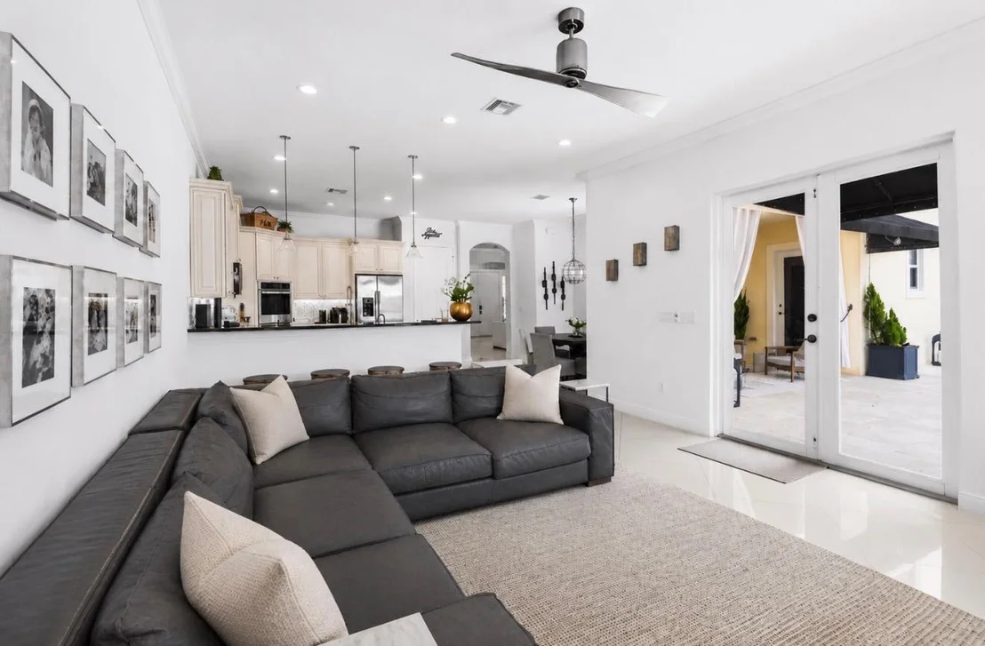 Photo of 8861 Edgewater Place