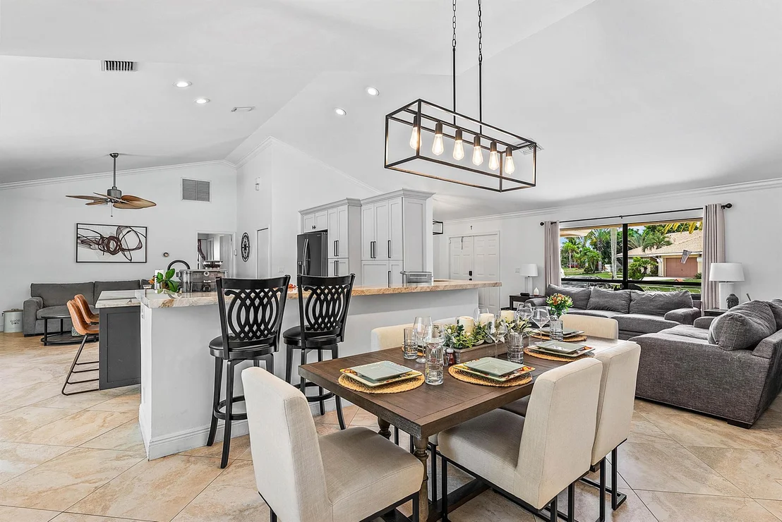 Photo of 9847 Sun Pointe Drive
