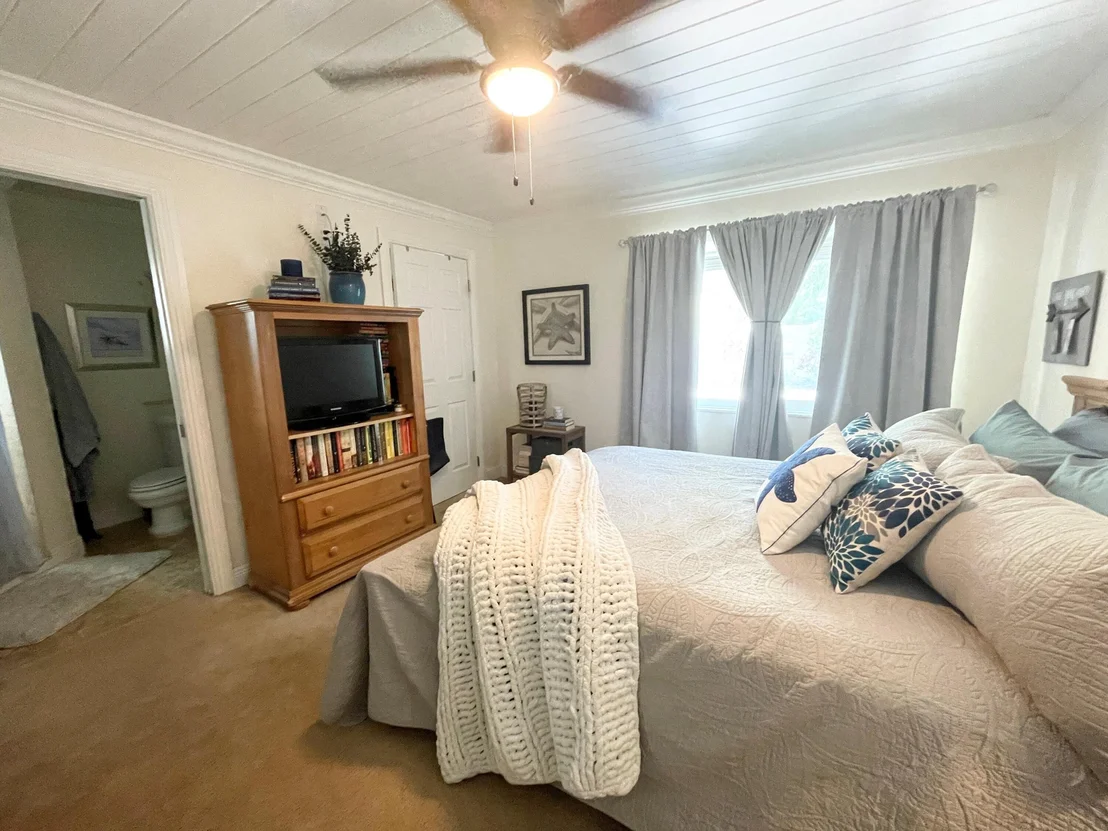 Photo of 403 Riverside Drive