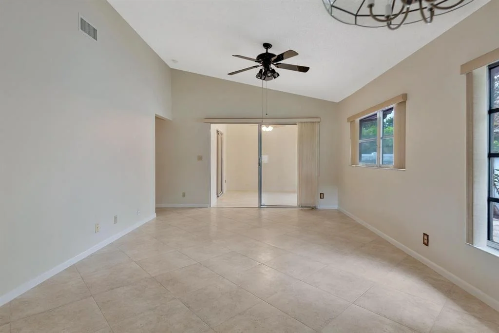 Photo of 8230 Springtree Road