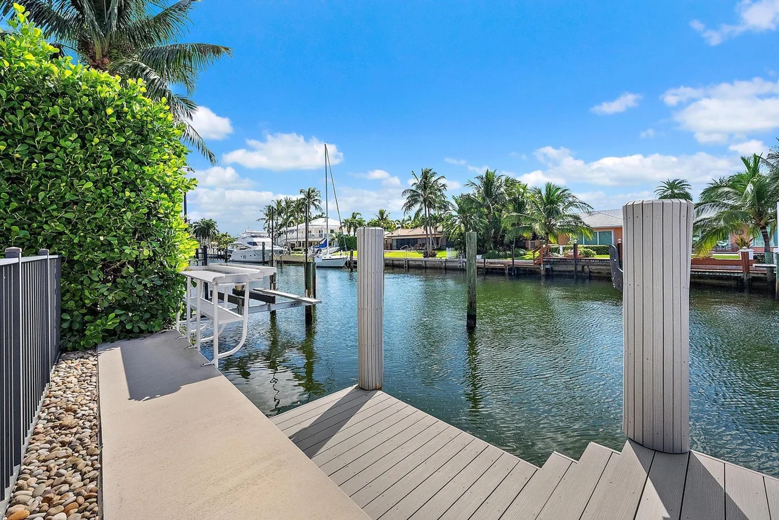 Photo of 1051 Gulfstream Way