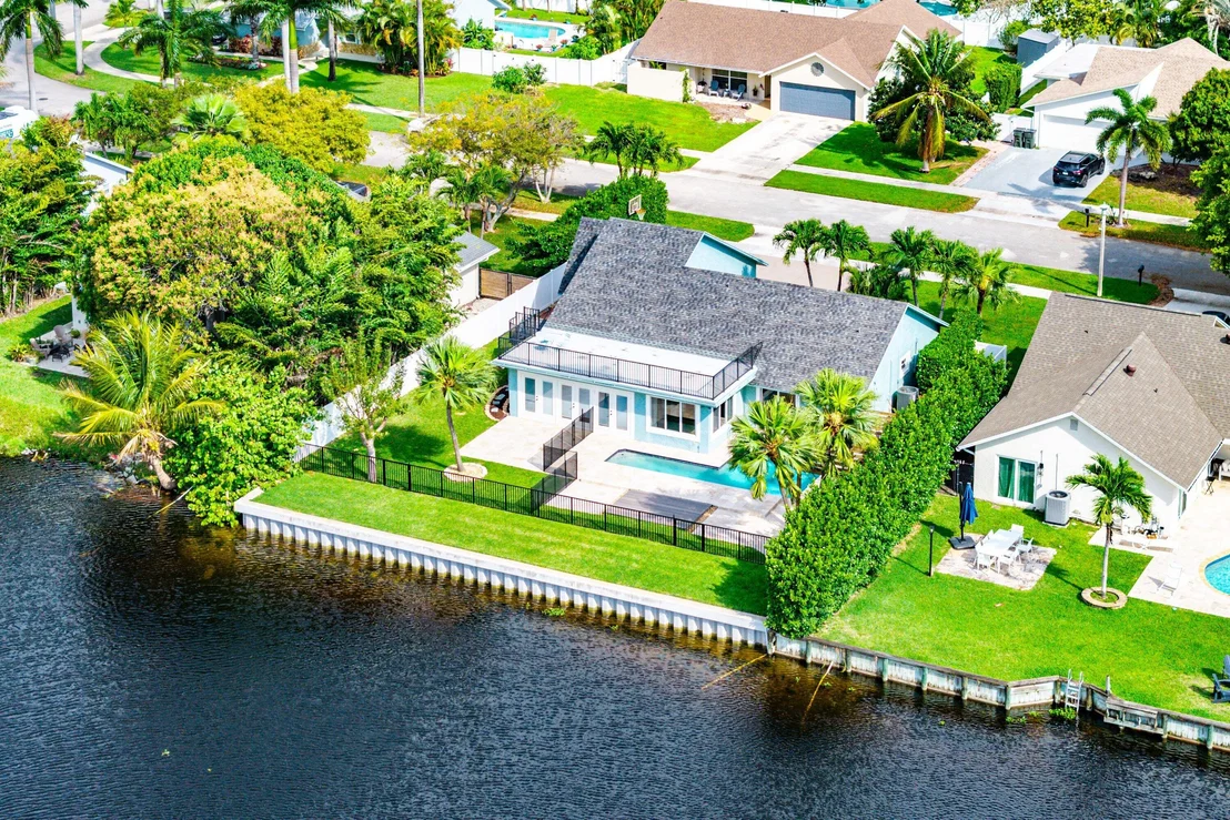Photo of 1508 Cormorant Road