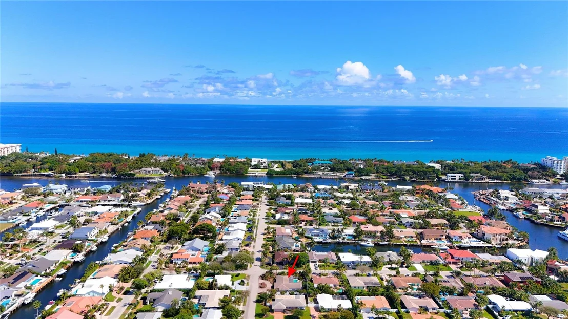 Photo of 2880 NE 45th Street