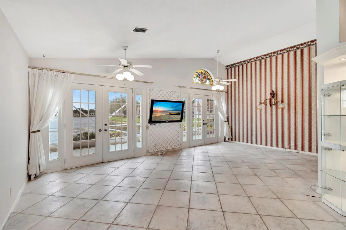 Photo of 7867 Waterfall Terrace