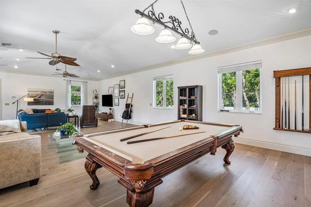Photo of 804 Marbella Lane E