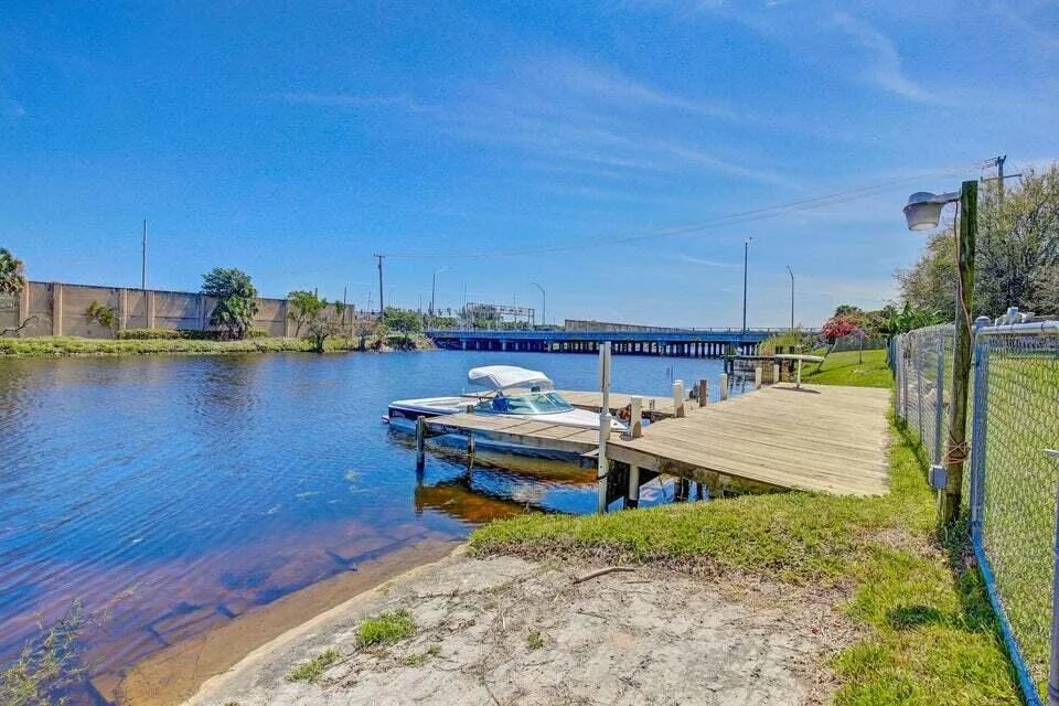 Photo of 6630 Pine Tree Circle