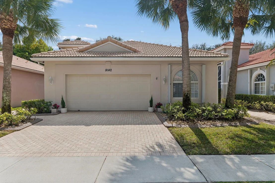 Photo of 9142 BAY POINT Circle