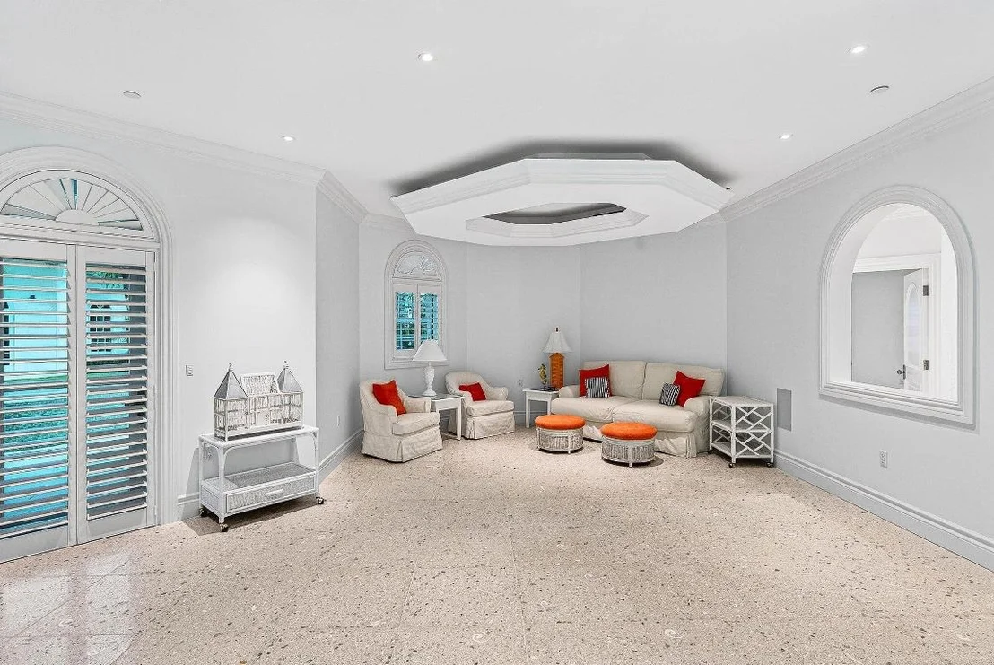 Photo of 720 N Ocean Boulevard
