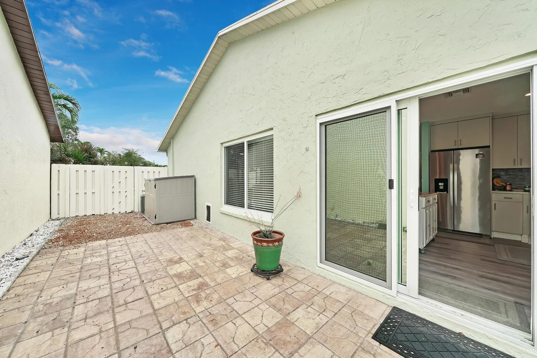 Photo of 5281 Minto Road