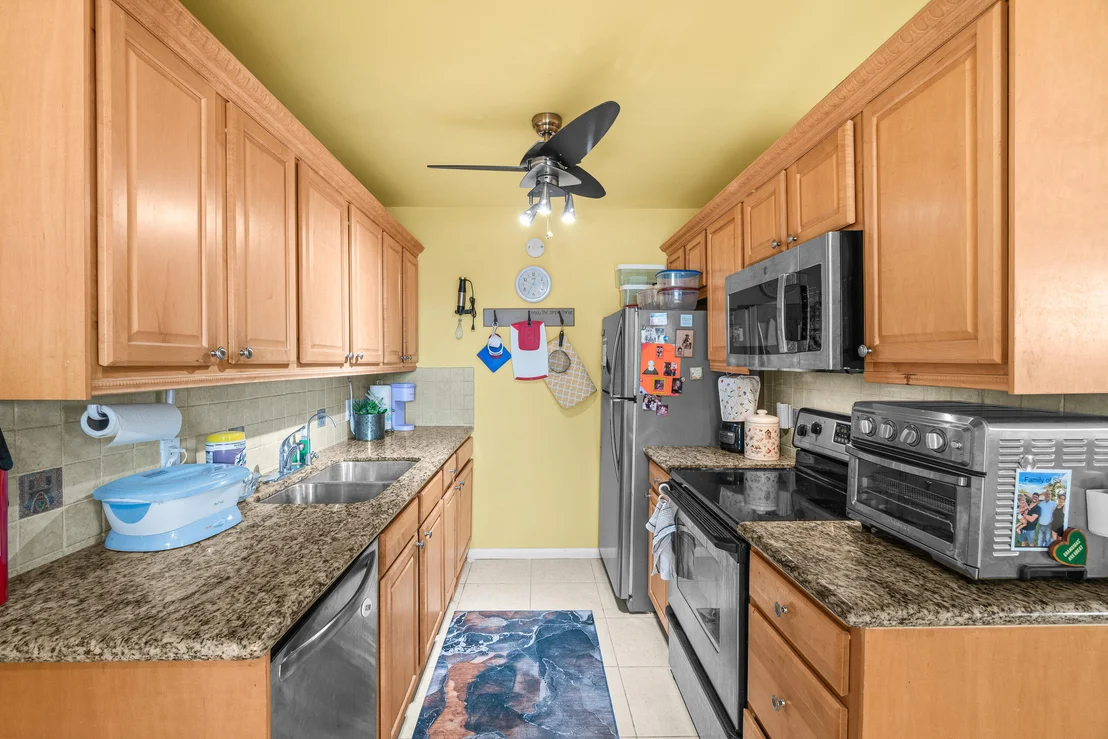 Photo of Unit D at 4070 Guildford D