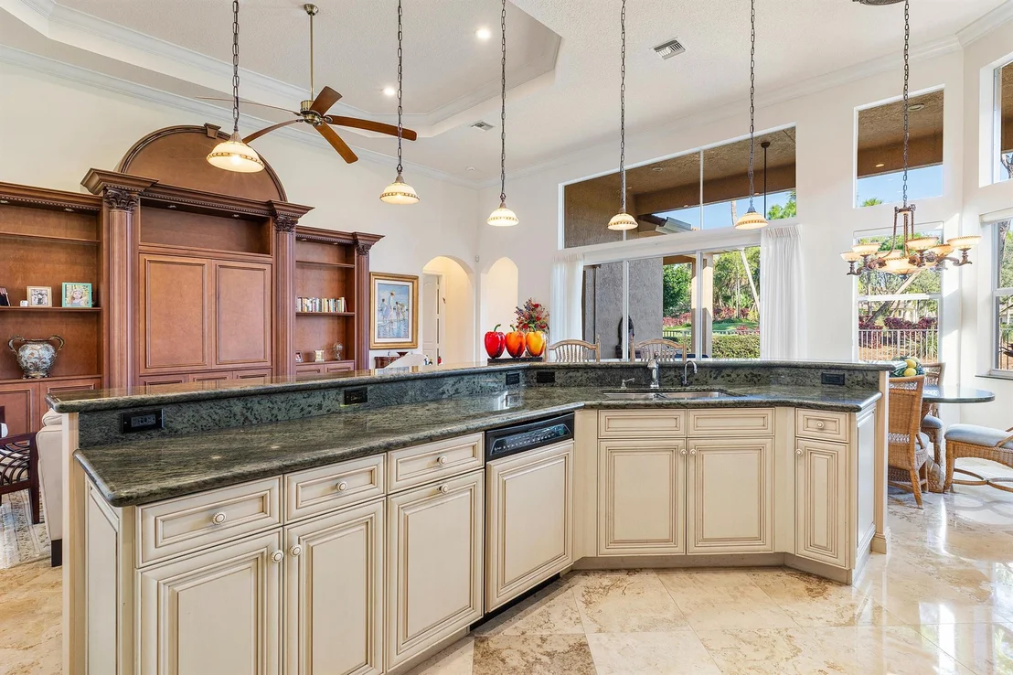 Photo of 8161 Valhalla Drive