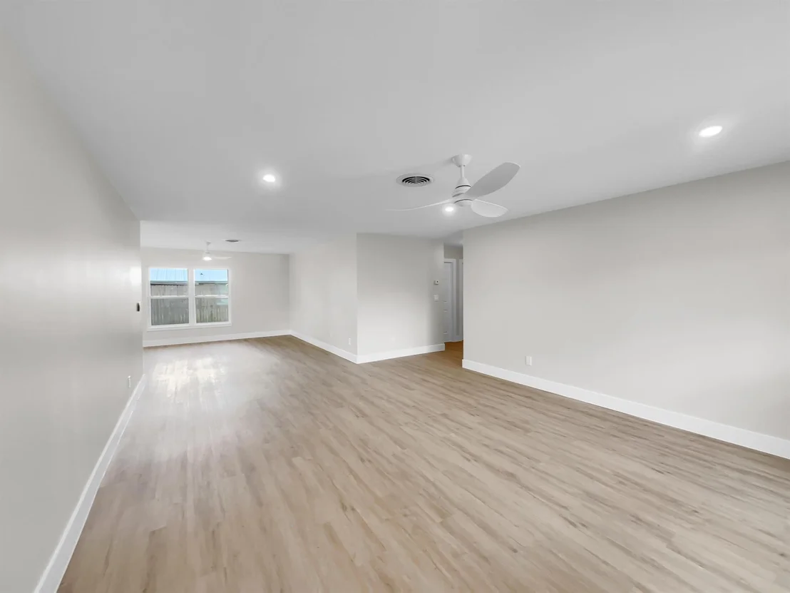 Photo of 1040 NW 16th Street