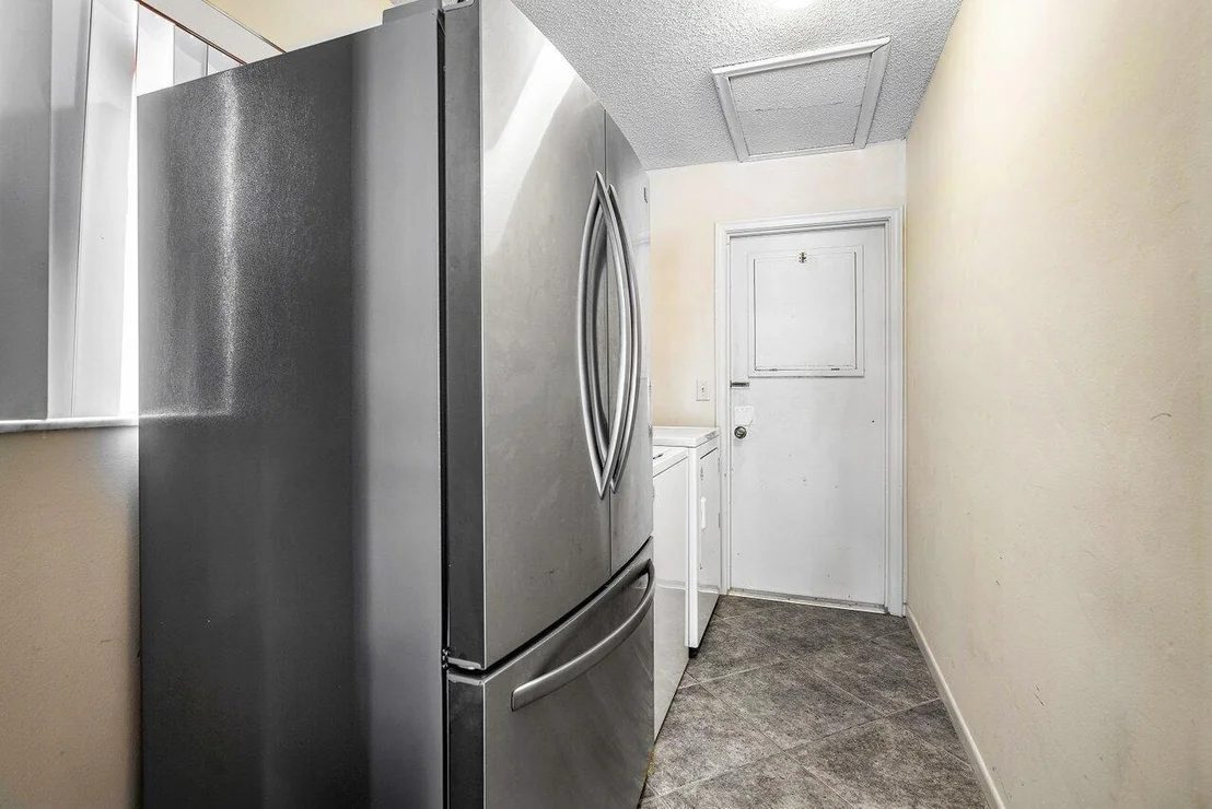 Photo of 9439 Sun Pointe Drive