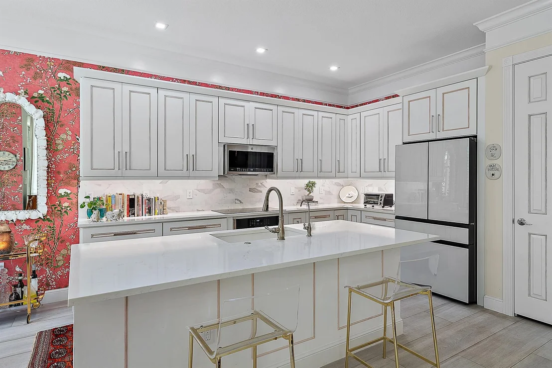 Photo of 1170 Tropical Drive