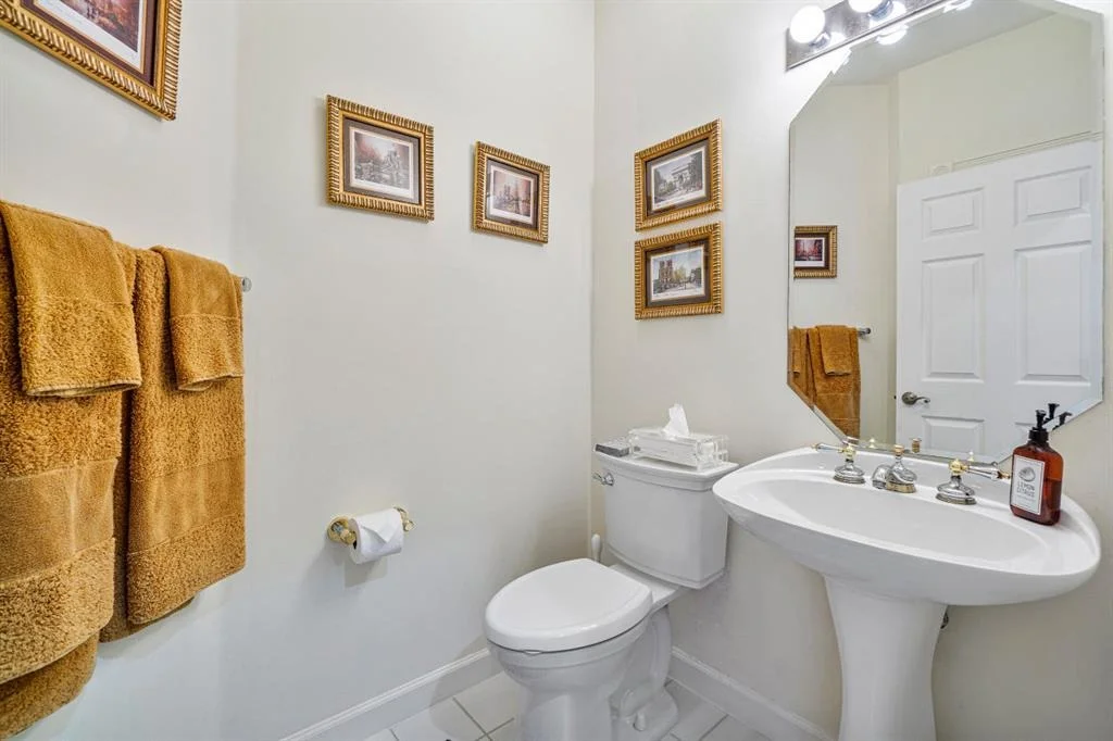 Photo of 113 N River Drive E