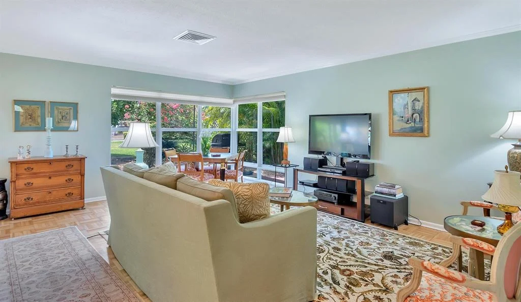 Photo of 117 Villa Circle