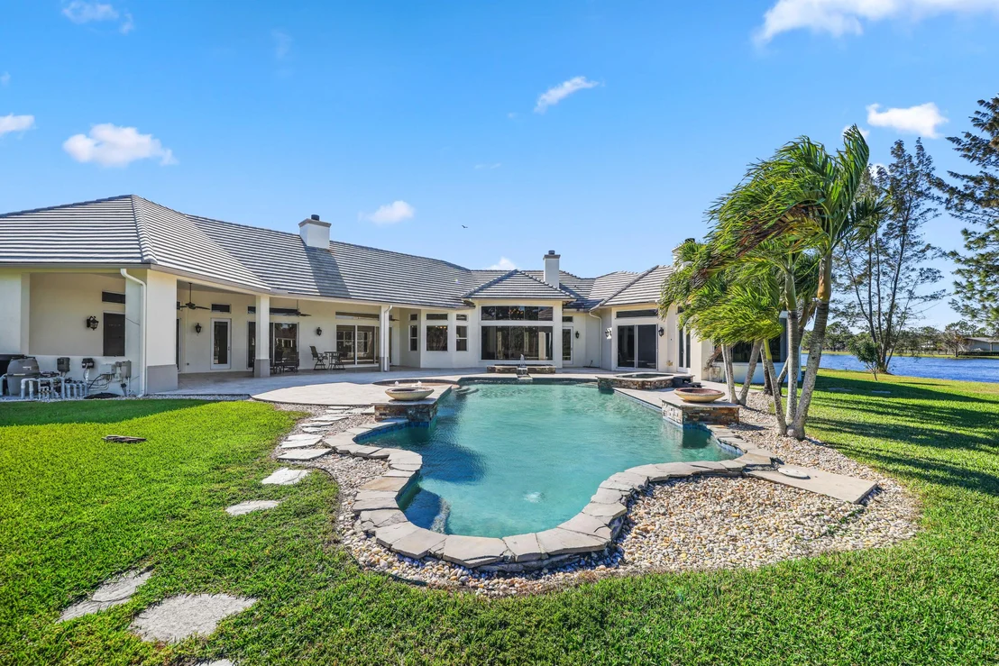 Photo of 11581 Manatee Terrace