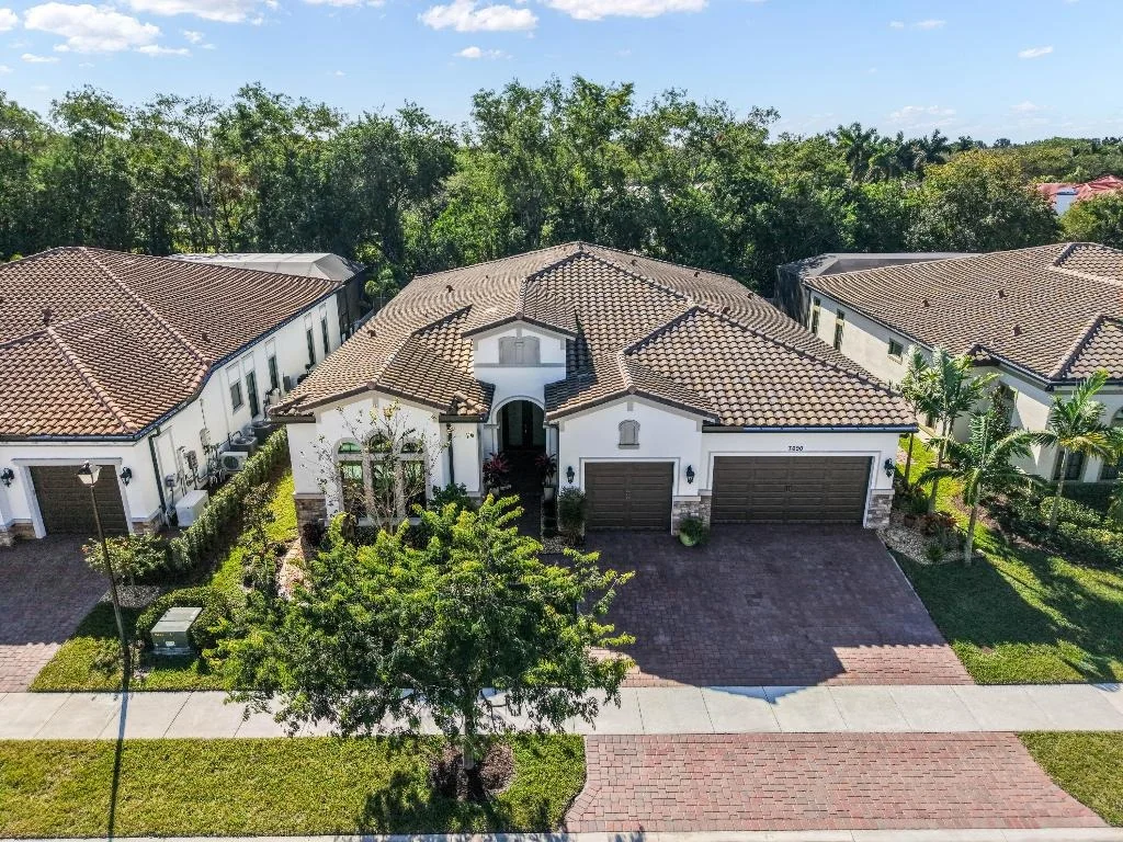 Photo of 7690 Cavern Lane