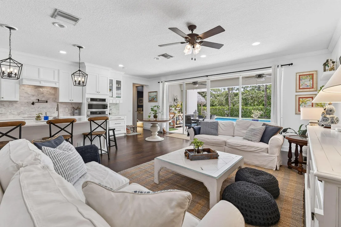 Photo of 350 Caravelle Drive