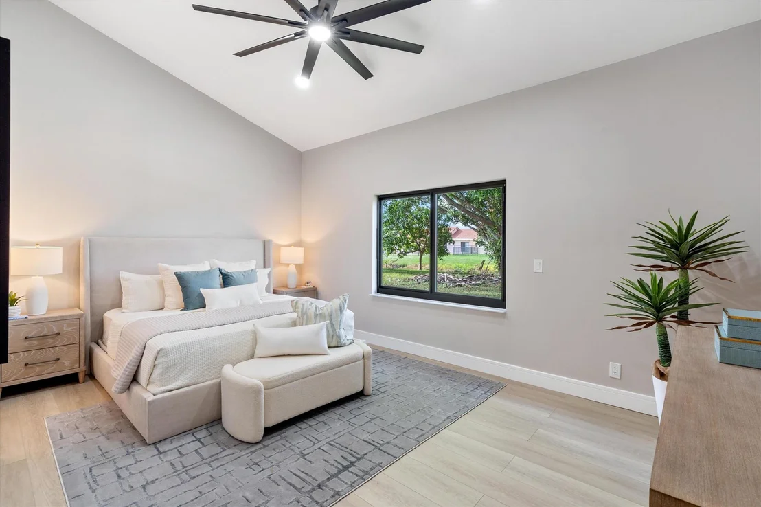 Photo of 9471 Sun Pointe Drive