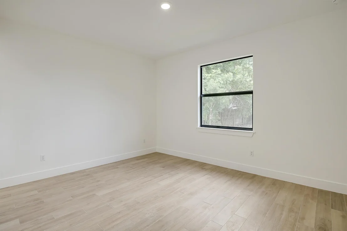 Photo of 7889 Terrace Road
