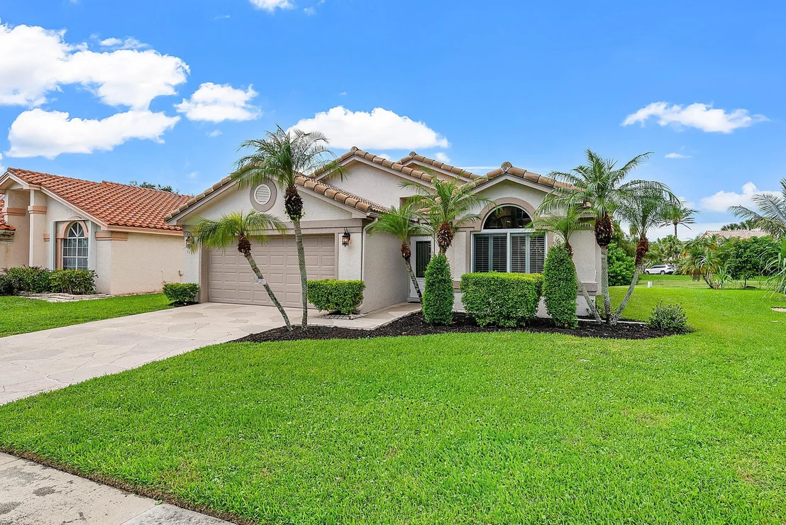 Photo of 8582 Tourmaline Boulevard