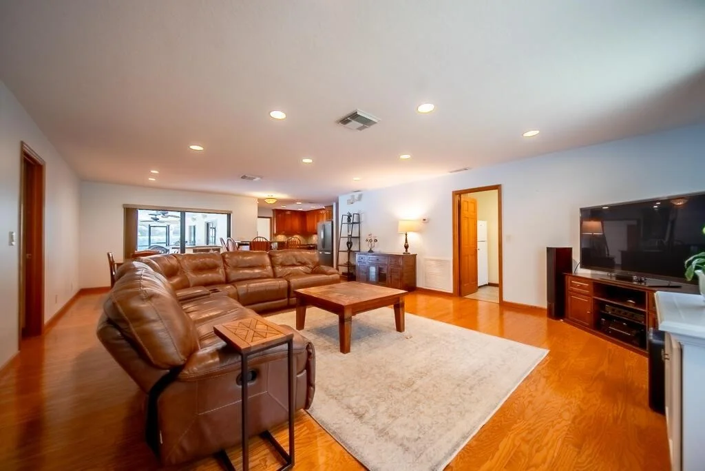 Photo of 12483 Pineacre Lane