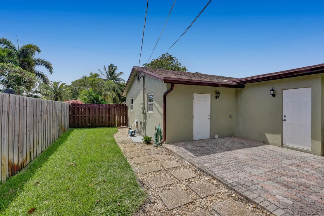 Photo of 505 Heron Drive
