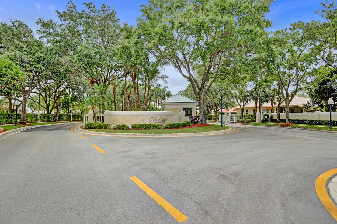 Photo of 190 Cypress Trace