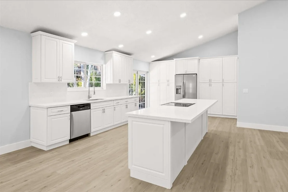 Photo of 9791 Sun Pointe Drive