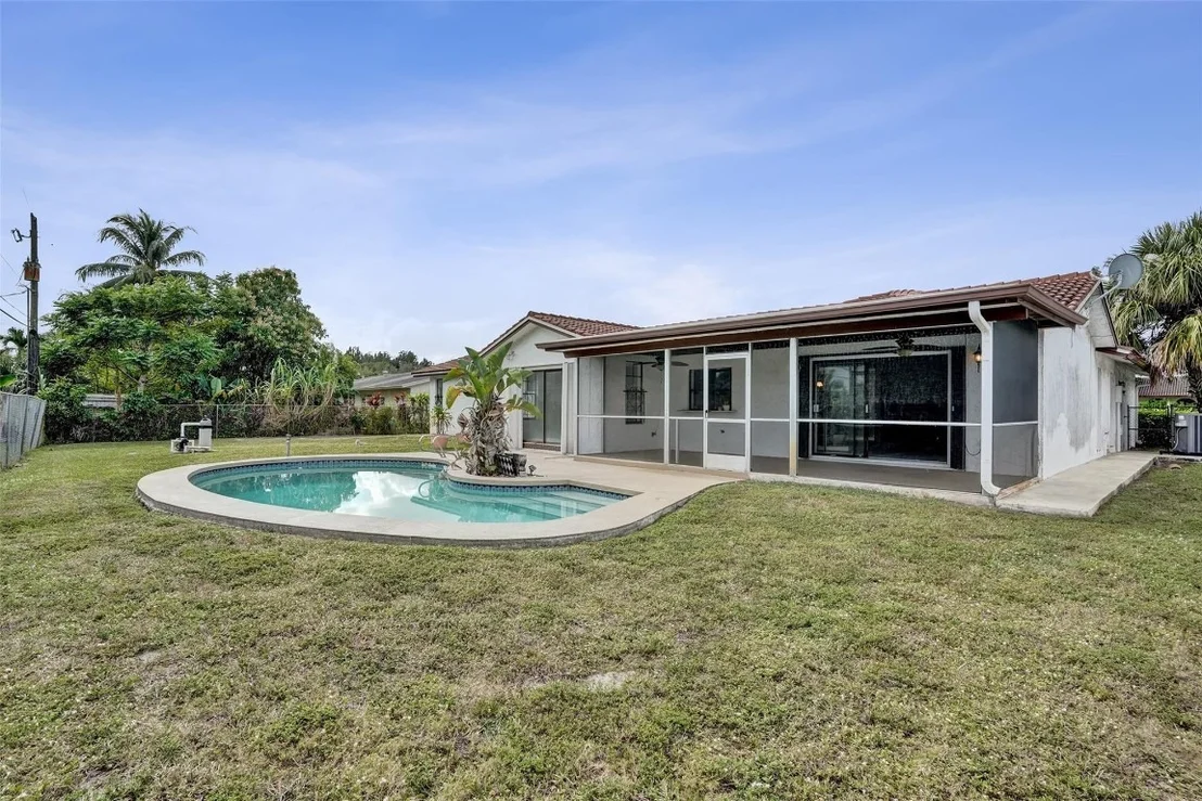Photo of 65 W Palm Drive