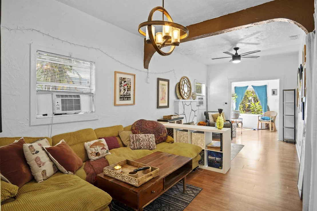 Photo of 525 N E Street