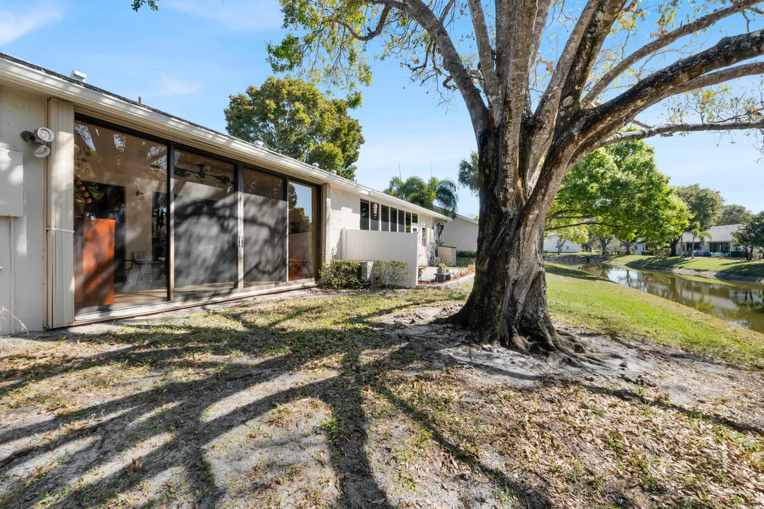 Photo of 10980 Lake Front Place