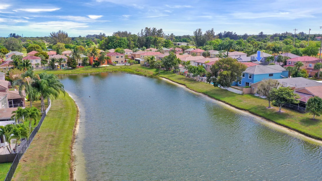 Photo of 6109 Spring Isles Boulevard