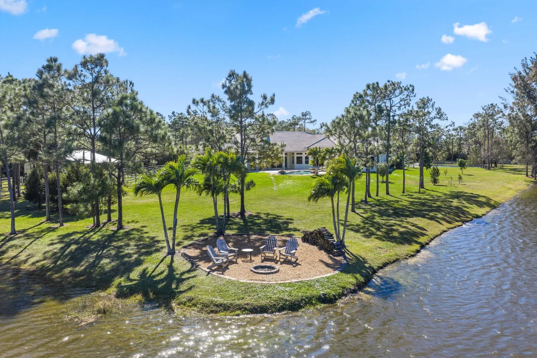 Photo of 11581 Manatee Terrace