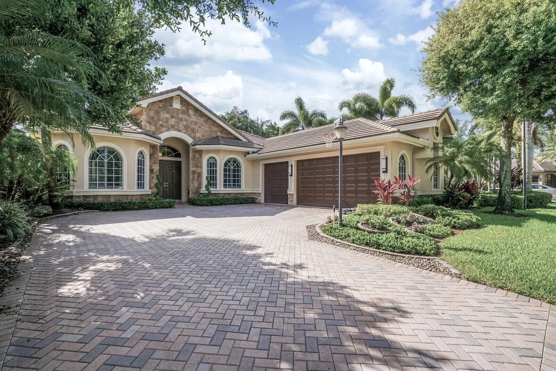 Photo of 10293 Trianon Place