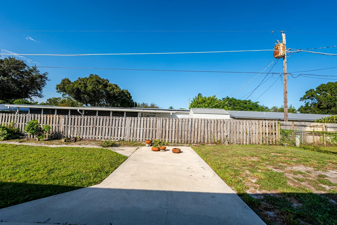 Photo of 1340 SE Sandpiper Lane