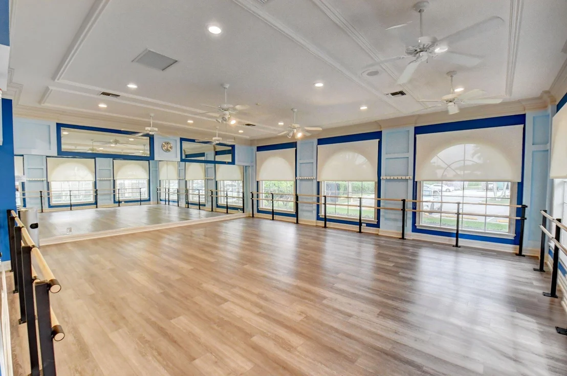 Photo of 6661 Sherbrook Drive
